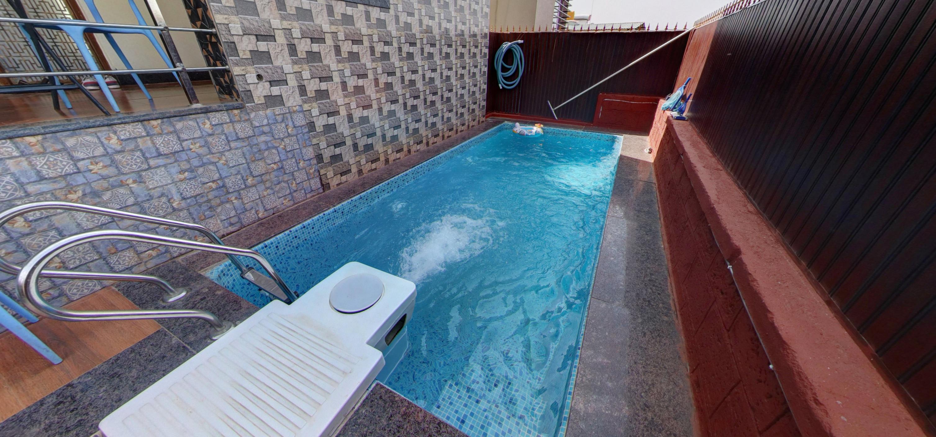 Private pool with sunset view